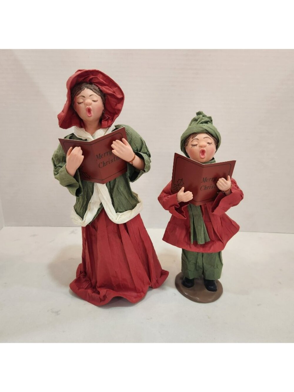 Vintage Apex Paper Mache Christmas Carolers Set 2 Dickens Victorian Taiwan Figur